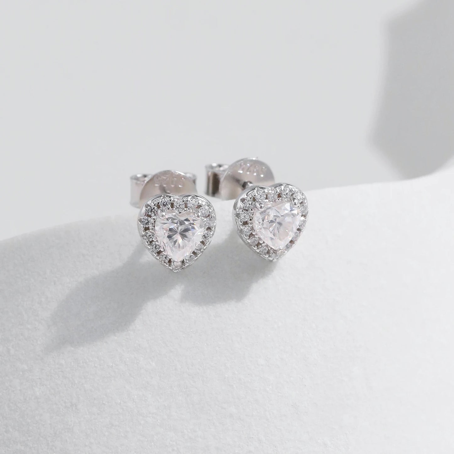 MODIAN Moissanite D Color Stud Earrings Hearts Cut Lab Created Diamond 925 Sterling Silver Romantic Earrings For Women Jewelry