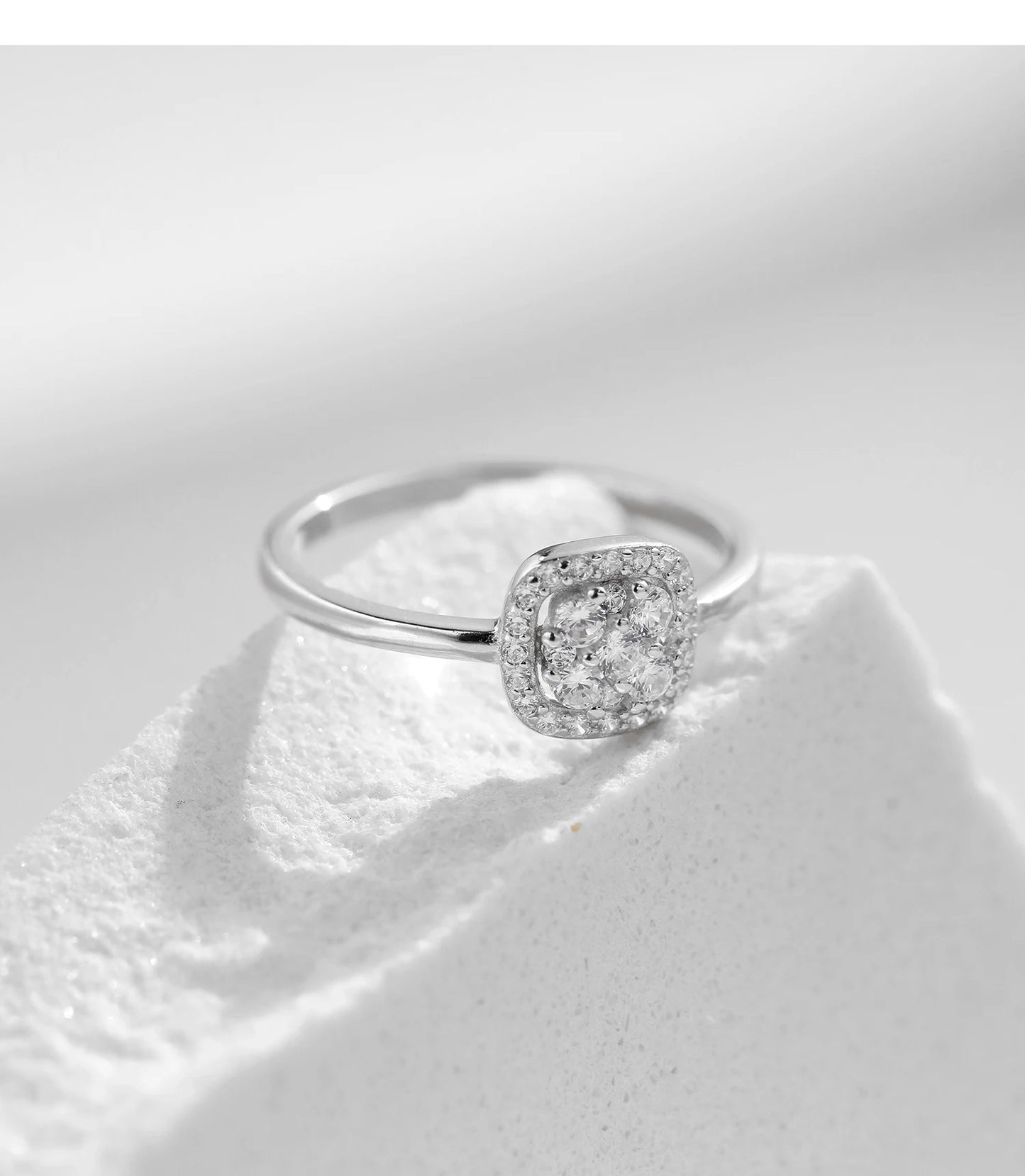 MODIAN Sparkling VVS1 D Color Pave Setting Moissanite Ring 925 Sterling Silver Wedding Band Ring for Women Fine Jewelry