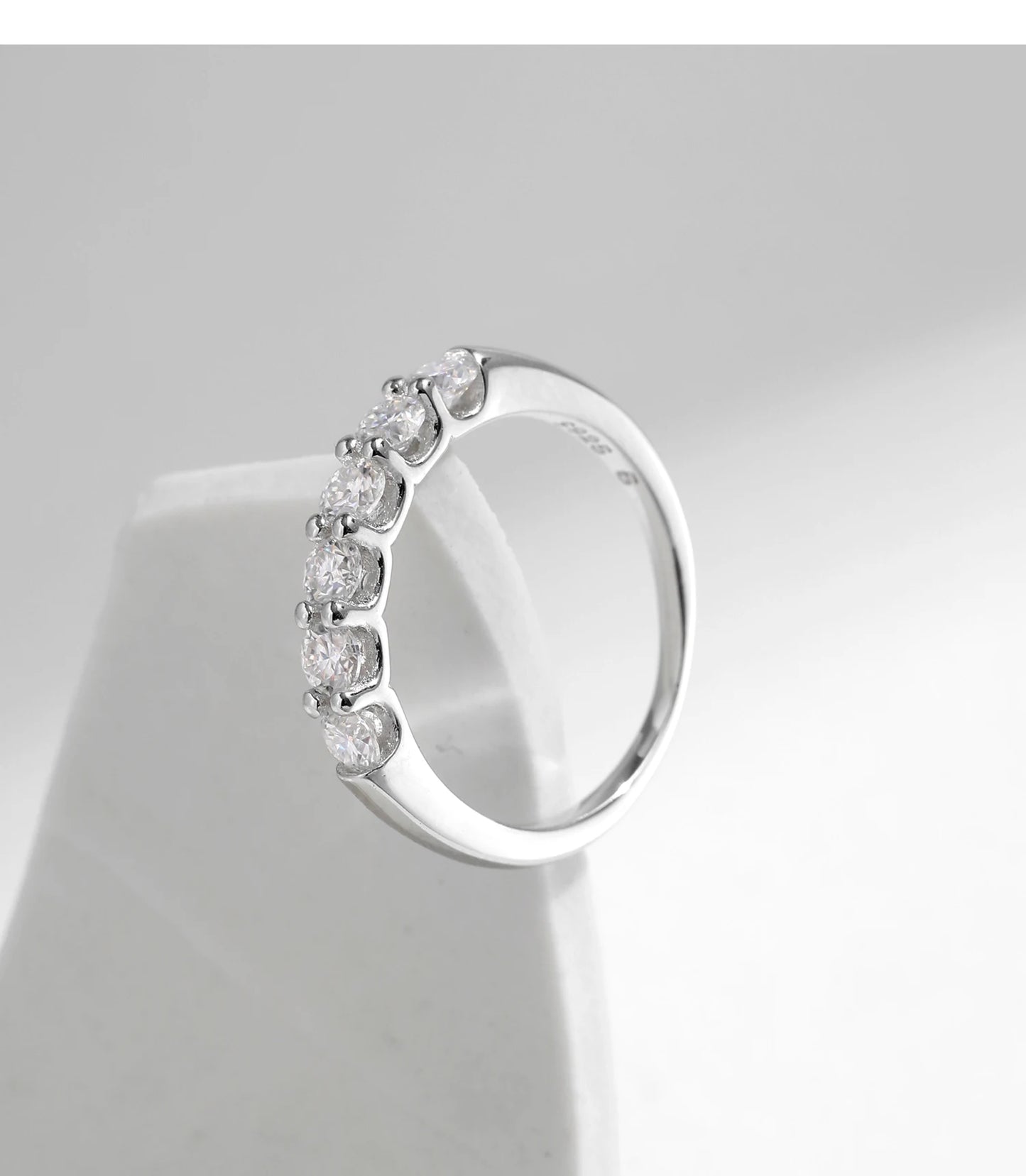 MODIAN D Color VVS1 EX Round Moissanite Ring 925 Sterling Silver Eternity Bands Rings Women Wedding Engagement Luxury Jewelry