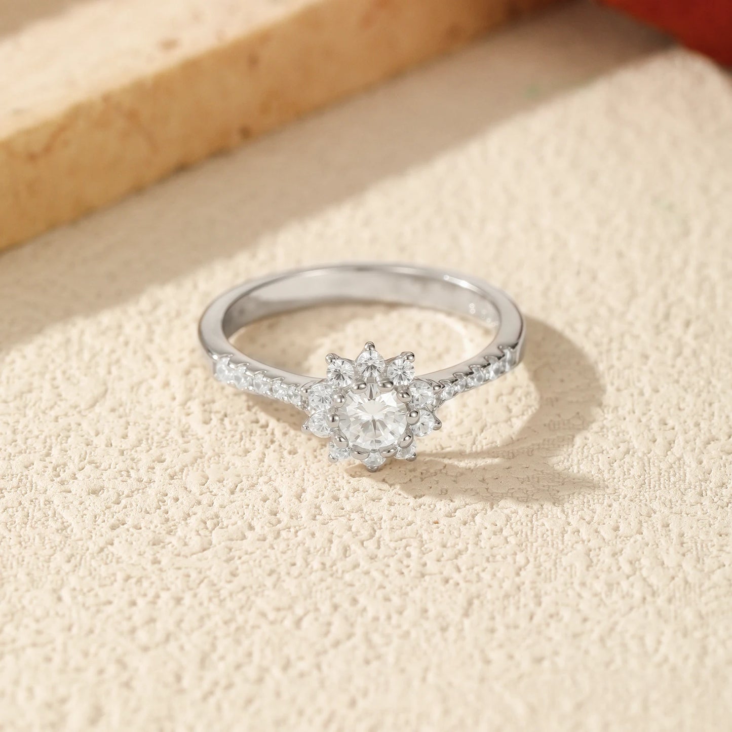 MODIAN D Color Moissanite Luxury Halo Rings 925 Sterling Silver Sparkling Wedding Engagement Rings For Women Fine Jewelry