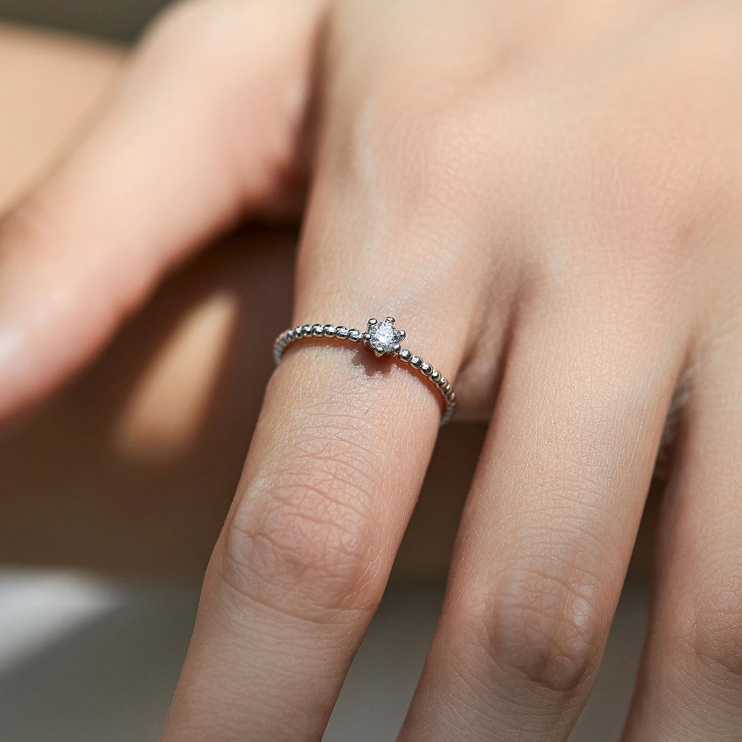 MODIAN D Color Round Moissanite Lab Diamond Rings 925 Sterling Silver Simple Classic Beads Stackable Ring For Women Jewelry